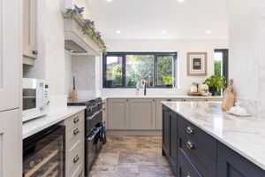 Kitchen- click for photo gallery